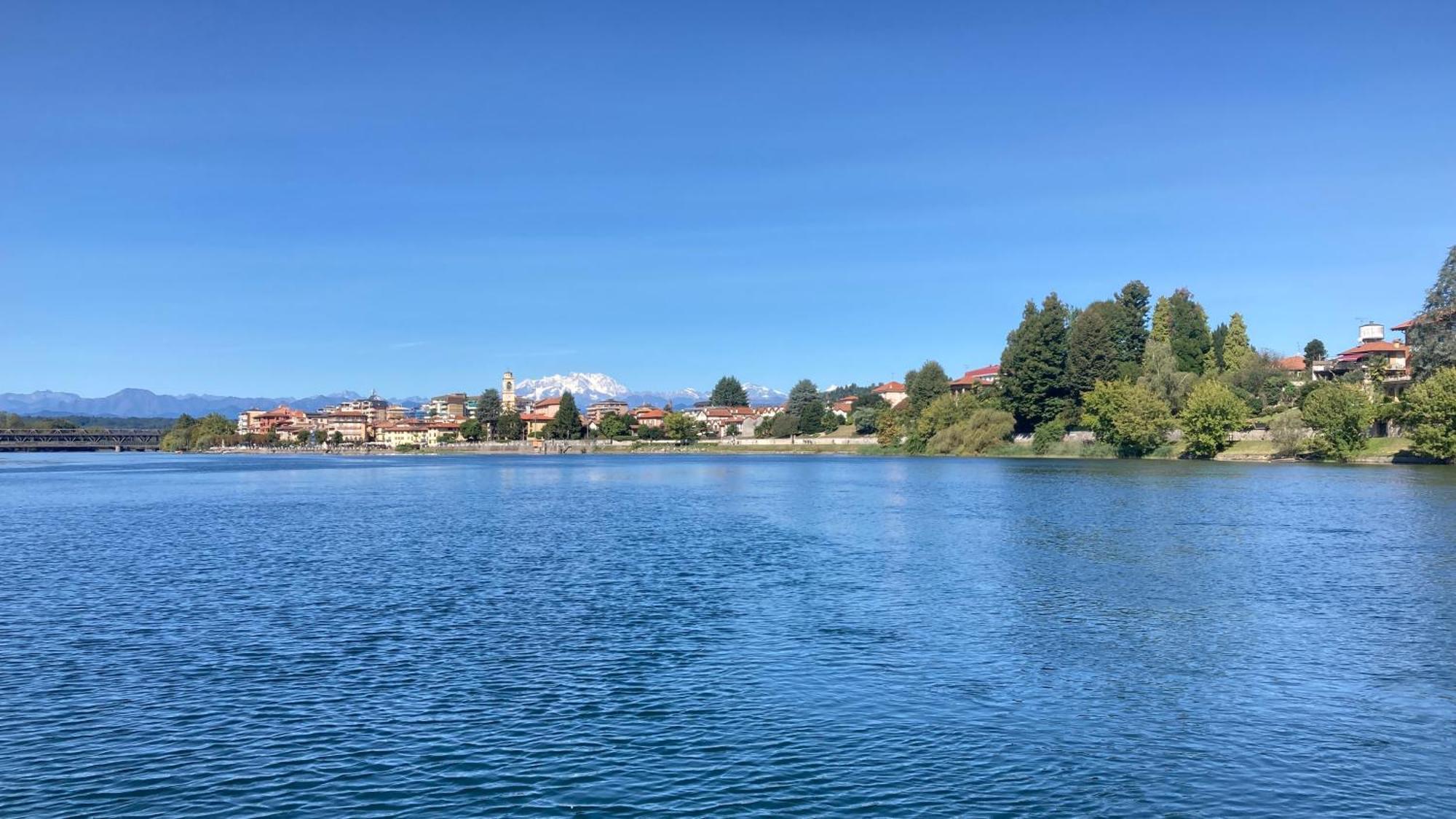 Your Place By The Lake - Near Leonardo Academy, Mxp Sesto Calende Kültér fotó